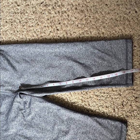 Victoria's Secret Gray Capris - Picture 8 of 9